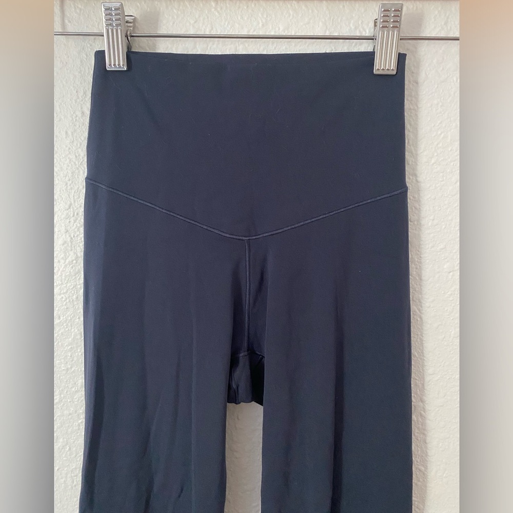 Aerie super soft high rise 7/8 leggings in navy blue size XS - Picture 3 of 4